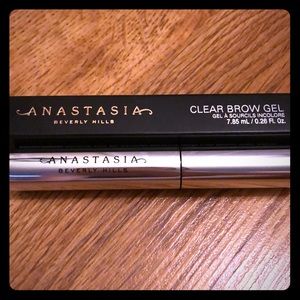 ⭐️Anastasia Beverly Hills Clear Brow Gel